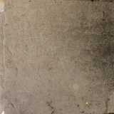 Sotto il portico, a circa due metri di altezza sulla sinistra, si pu� scorgere un�incisione un po� frammentaria: Servitore servite bene, uno va l�altro viene, e sta scritto sotto la porta. Quanto pi� bene (far�) (a)more (ved)r� 1744